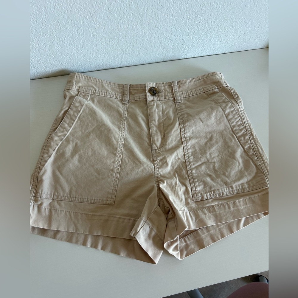 Women's Tan Cargo Shorts
